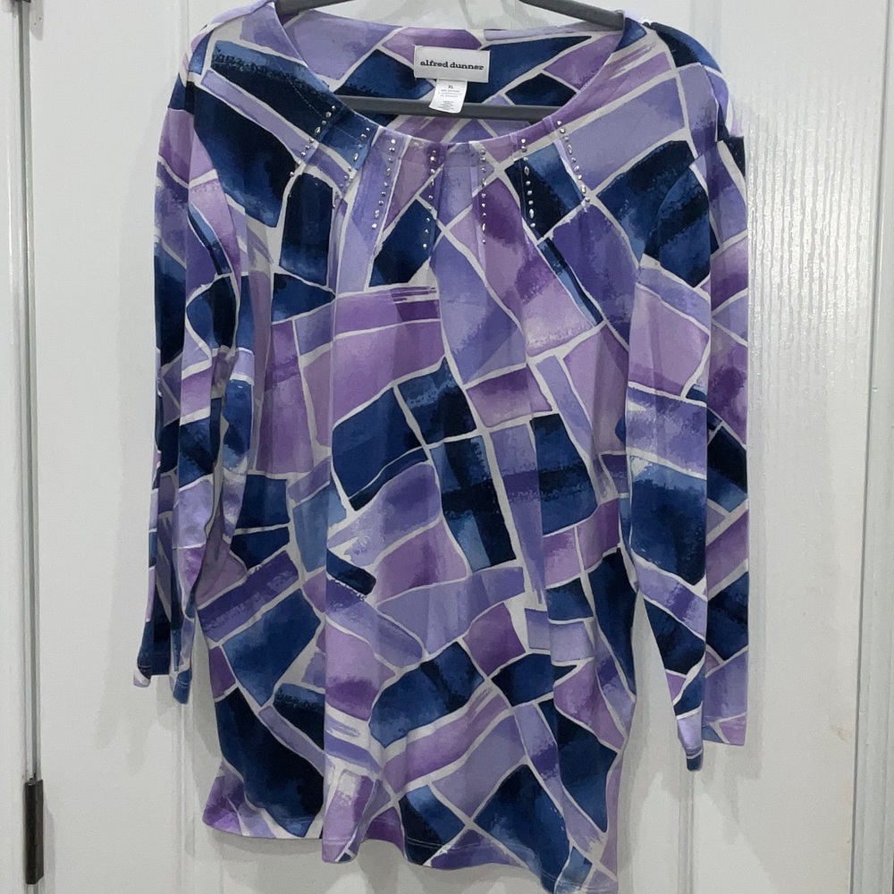 Alfred Dunner Women's Blouse in Purple and Navy Geometric